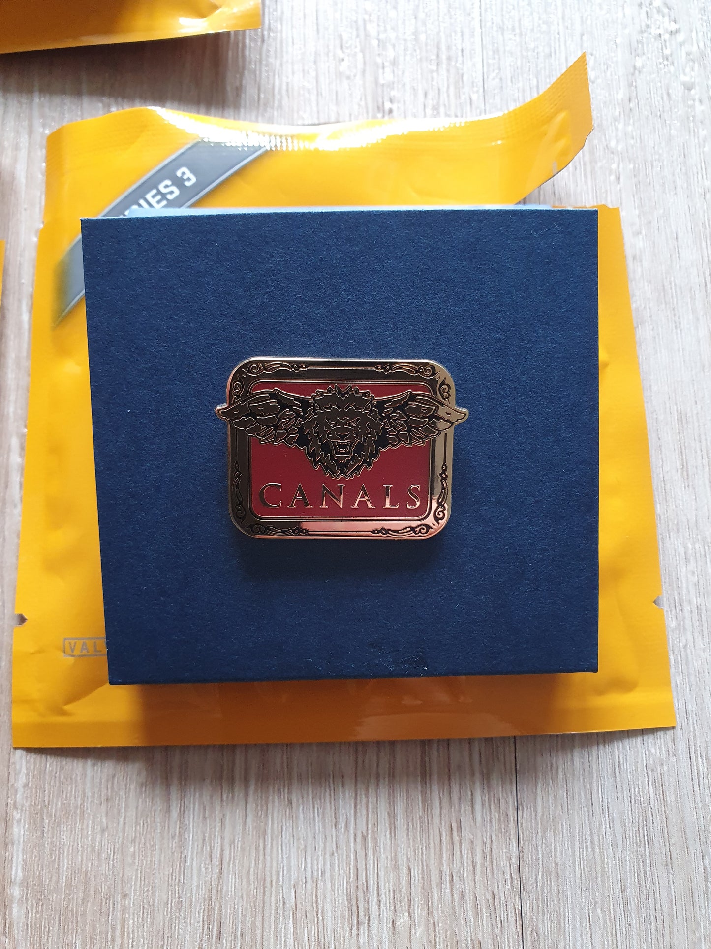 SELECTION CS:GO Pin Series 3 Collectible Pin +Ingame Key STEAM Valve CSGO HOWL CS2 